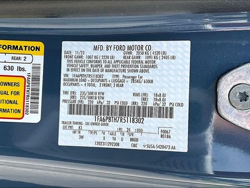 Used 2024 Ford Mustang Premium RWD image 17