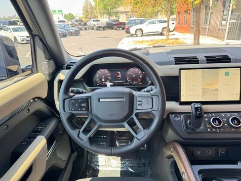 Used 2023 Land Rover Defender 130 X AWD/4WD image 14