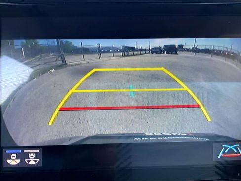 Used 2021 Toyota Sienna Limited image 26