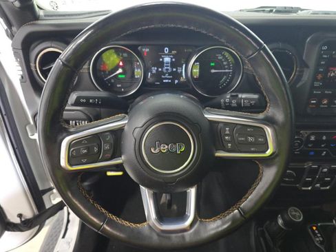 Used 2022 Jeep Wrangler Unlimited Sahara AWD/4WD image 14