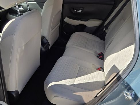 Certified 2025 Honda HR-V LX image 11