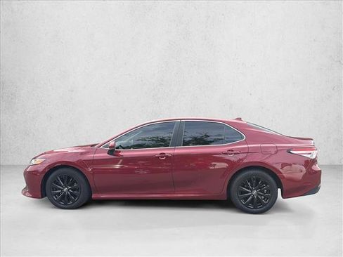 Used 2019 Toyota Camry LE FWD image 8