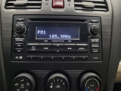 Used 2014 Subaru Crosstrek 2.0i Premium w/ Moonroof Package image 25