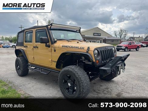 Used 2013 Jeep Wrangler Unlimited Sport w/ Connectivity Group AWD/4WD image 1