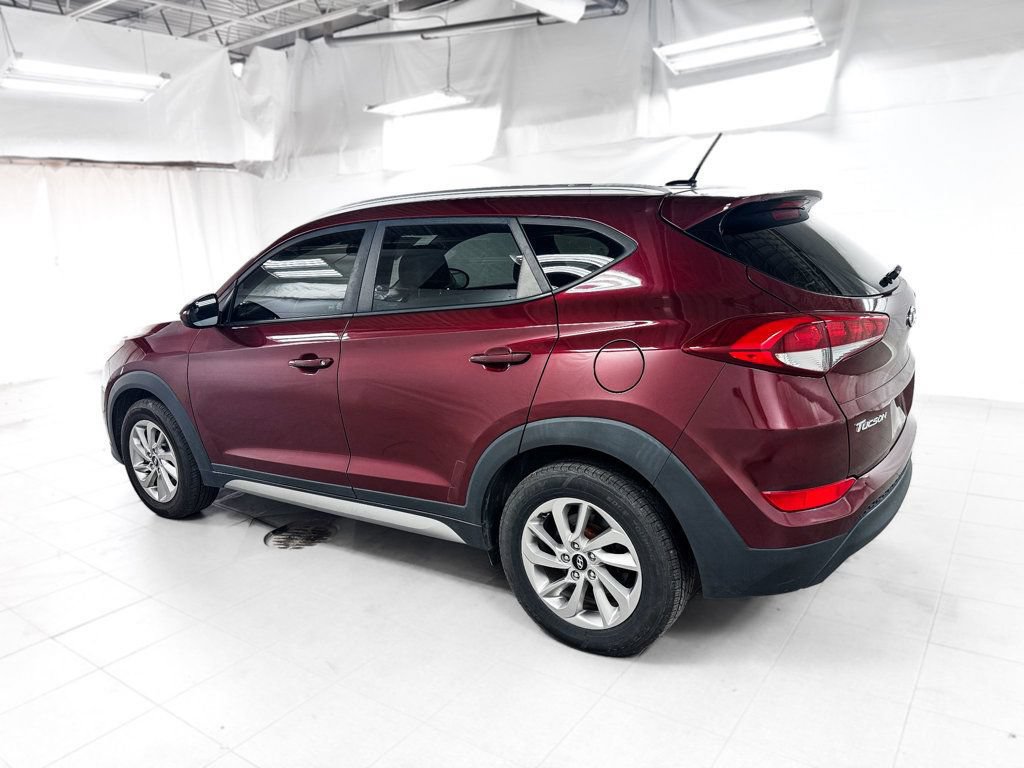 Used 2017 Hyundai Tucson SE w/ SE Popular Package 02 AWD/4WD image 3