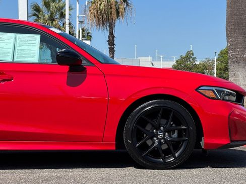 Used 2025 Honda Civic Sport image 33
