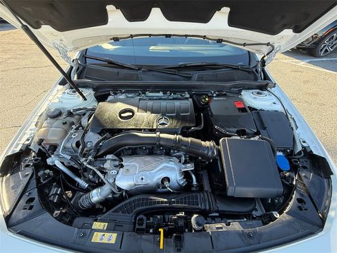 Used 2023 Mercedes-Benz CLA 250 4MATIC image 26
