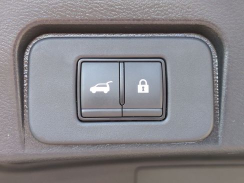 Certified 2024 Nissan Rogue SV AWD/4WD image 33