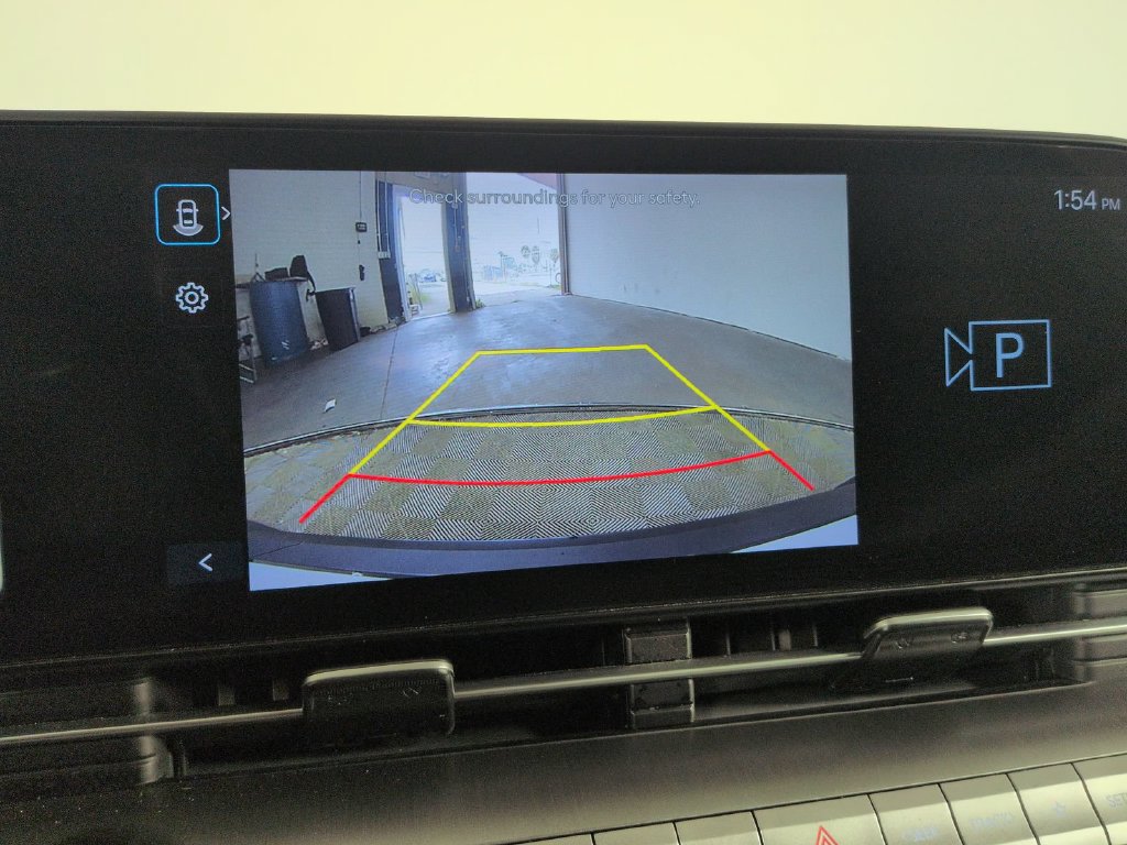 Used 2025 Hyundai Kona SEL FWD image 31