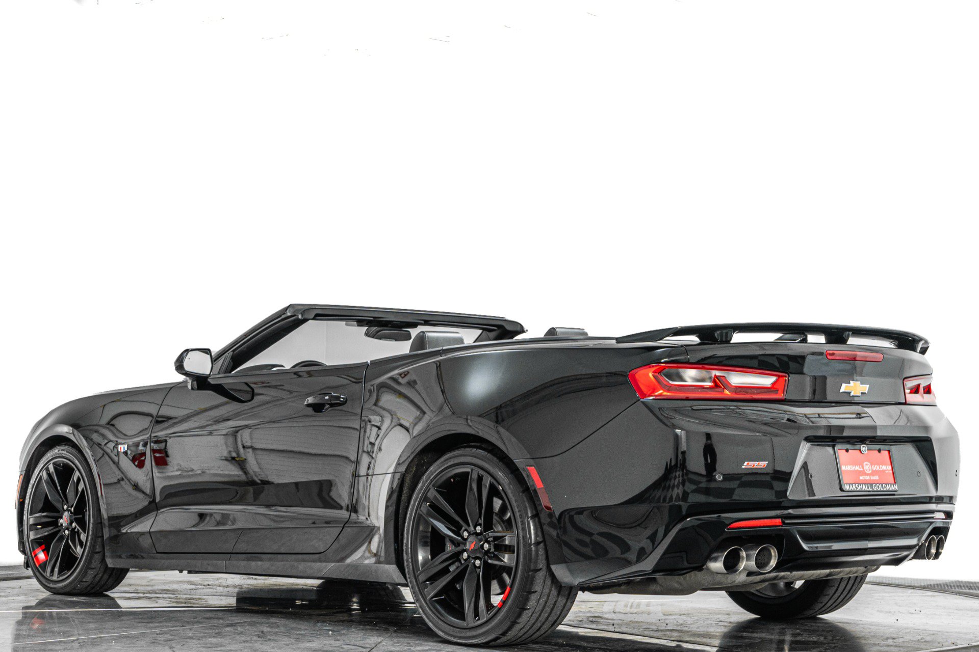 Used 2018 Chevrolet Camaro SS RWD image 31