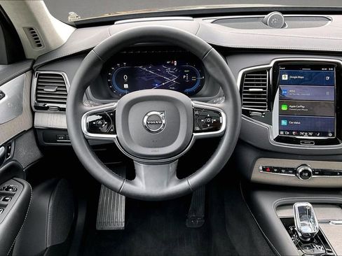 Certified 2025 Volvo XC90 T8 Ultra w/ Lounge Package image 8