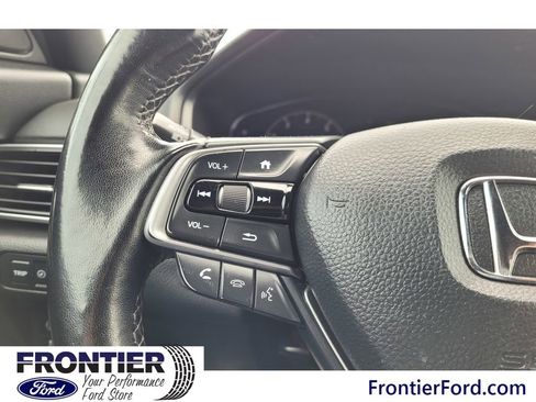 Used 2019 Honda Accord Sport image 14