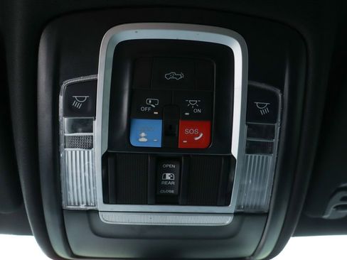 Used 2025 RAM 1500 Big Horn AWD/4WD image 30