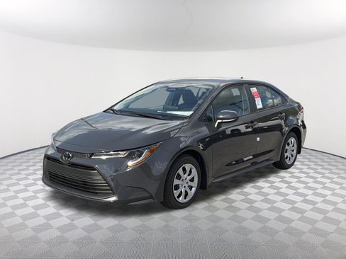 New 2026 Toyota Corolla LE image 3