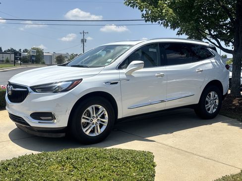 Used 2019 Buick Enclave Essence AWD/4WD image 6