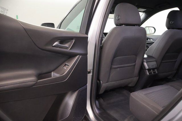 Used 2026 Chevrolet Equinox LT AWD/4WD image 27