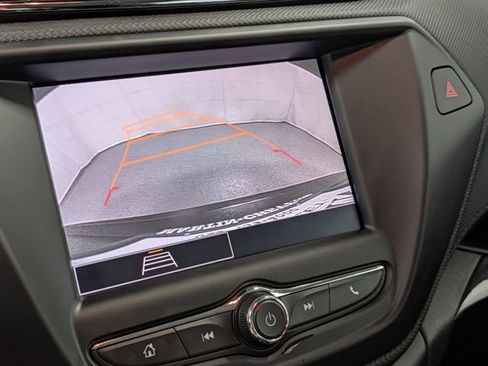 Used 2023 Chevrolet TrailBlazer LS FWD image 23