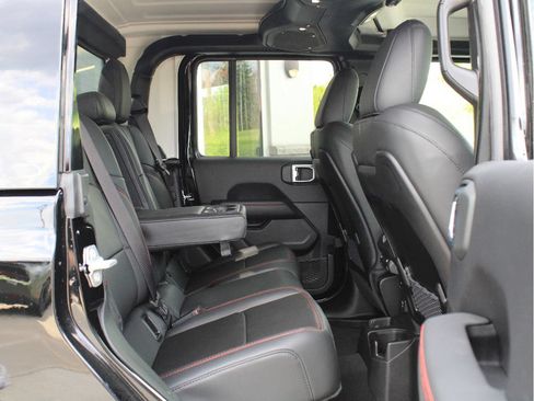 New 2026 Jeep Gladiator Rubicon AWD/4WD image 29