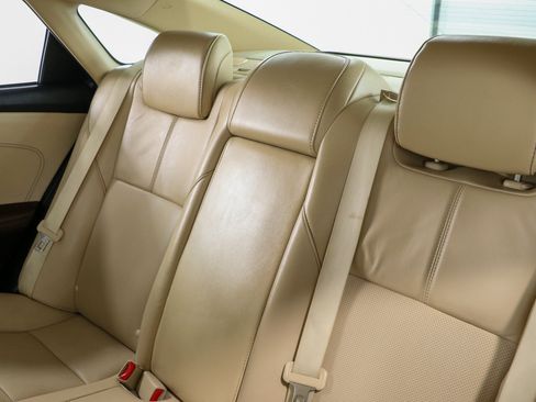 Used 2017 Toyota Avalon Limited FWD image 26