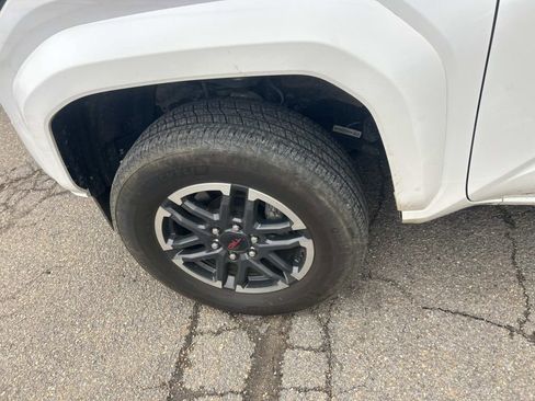 Used 2024 Toyota Tacoma TRD Sport image 16