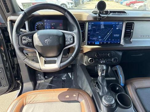 Used 2022 Ford Bronco Outer Banks image 17