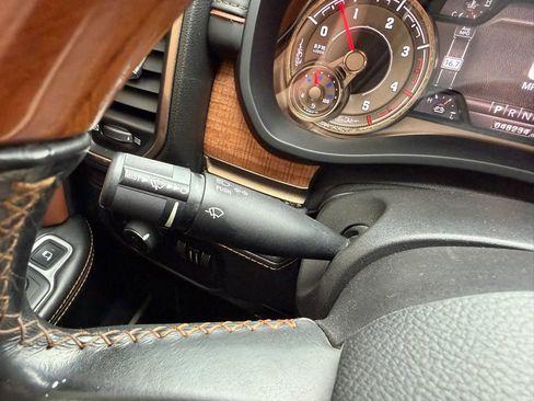 Used 2020 RAM 2500 Limited AWD/4WD image 22