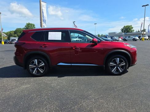 Used 2022 Nissan Rogue SL w/ SL Premium Package AWD/4WD image 2