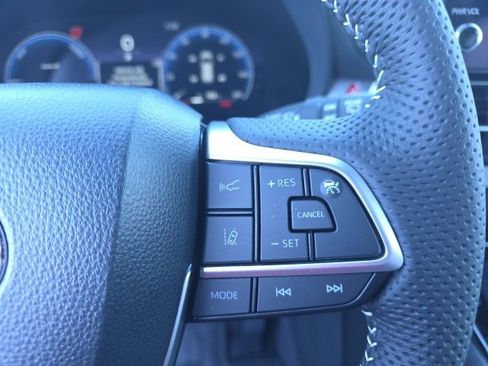 New 2026 Toyota Sienna XSE image 19