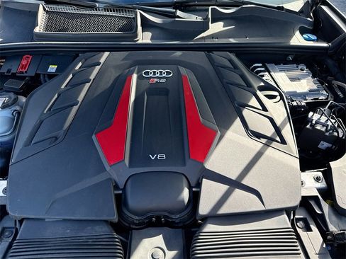 Used 2022 Audi RS Q8 image 33