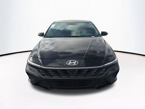 New 2026 Hyundai Elantra Sport image 3