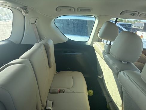 Used 2023 Nissan Armada SL image 15