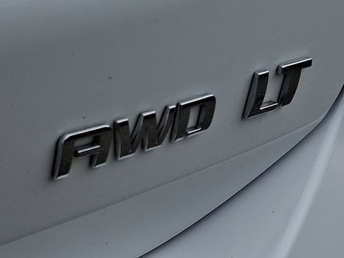 Used 2024 Chevrolet Equinox LT AWD/4WD image 37