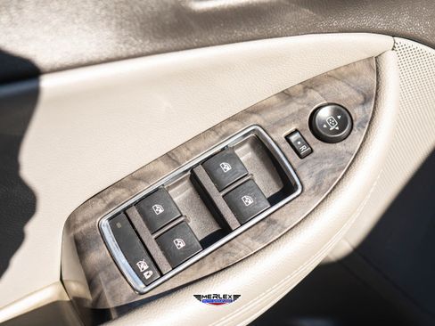 Used 2015 Chevrolet Impala LT w/ Convenience Package image 36