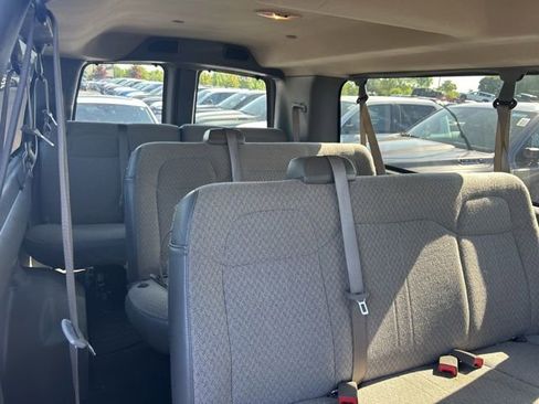 Used 2025 Chevrolet Express 3500 LT w/ LT Preferred Equipment Group RWD image 9