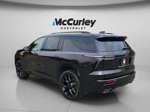 Used 2025 Chevrolet Traverse RS w/ LPO, Floor Liner Package AWD/4WD image 5