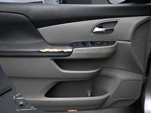 Used 2015 Honda Odyssey EX-L image 17