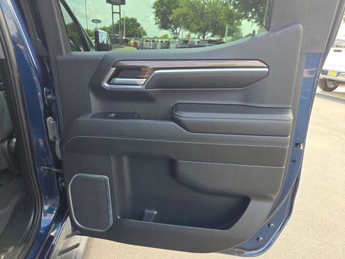 Used 2022 Chevrolet Silverado 1500 LT RWD image 22
