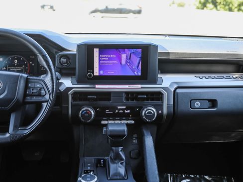 Used 2024 Toyota Tacoma SR5 AWD/4WD image 13