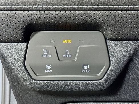 New 2026 Volkswagen Atlas Cross Sport SE AWD/4WD image 10