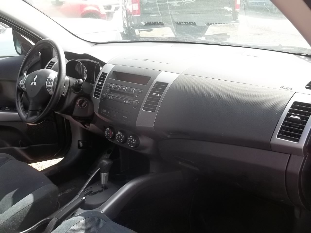 Used 2008 Mitsubishi Outlander LS FWD image 10