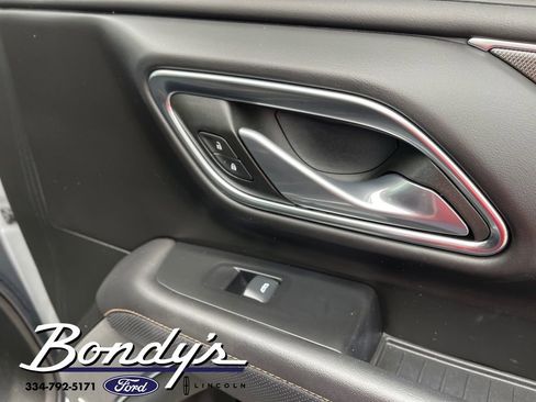 Used 2024 GMC Yukon XL AT4 w/ Technology Package image 20