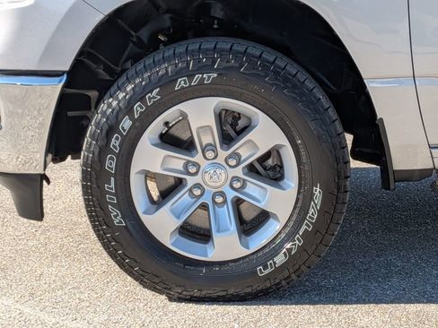 Used 2023 RAM 1500 Laramie image 12