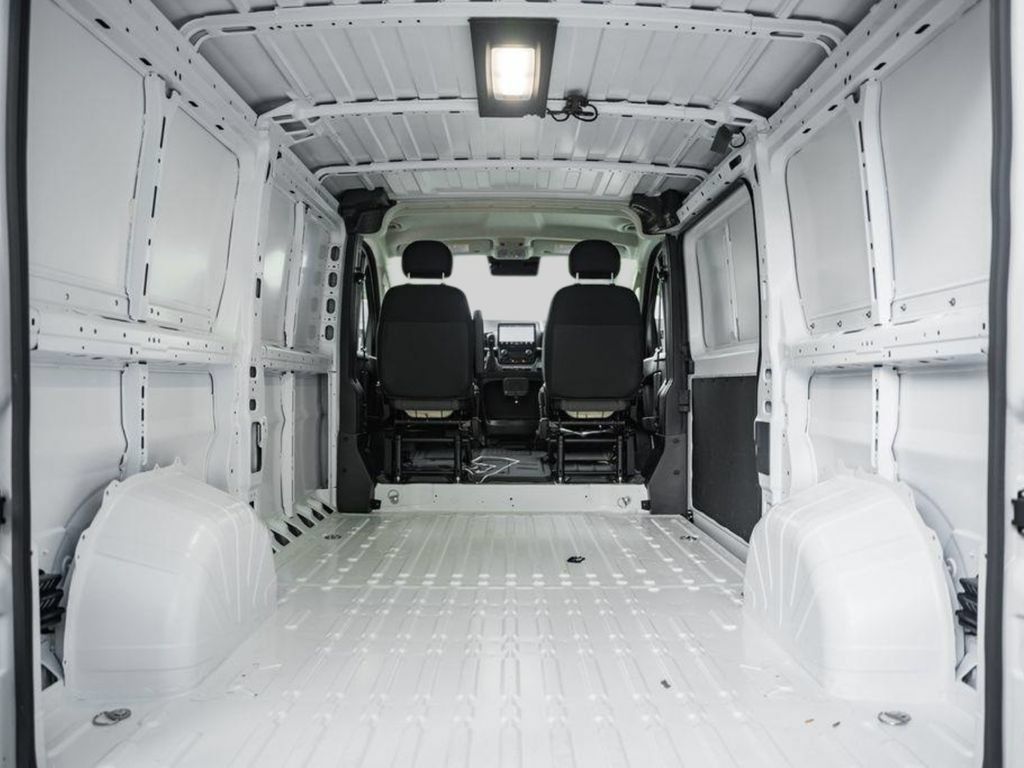 New 2025 RAM ProMaster 2500 w/ Quick Order Package 22G SLT FWD image 8