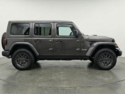 Used 2025 Jeep Wrangler Sport S image 11