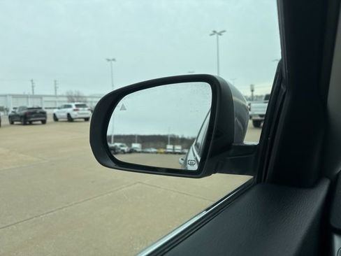 Used 2019 Jeep Cherokee Latitude Plus w/ Cold Weather Group image 61