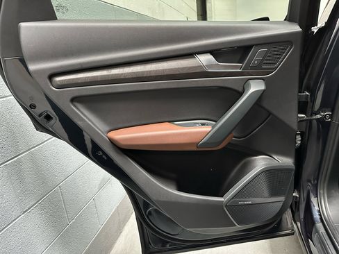 Used 2018 Audi Q5 2.0T Premium Plus w/ Premium Plus Package image 13