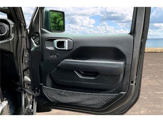 Used 2022 Jeep Wrangler Unlimited Rubicon 4xe w/ Steel Bumper Group AWD/4WD image 30