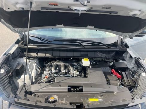 New 2026 Nissan Pathfinder Platinum image 30