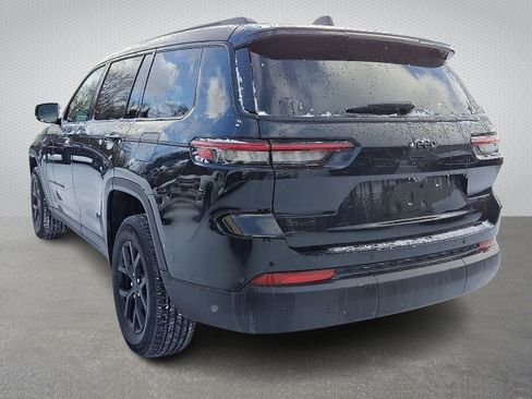 Certified 2024 Jeep Grand Cherokee L Laredo image 4