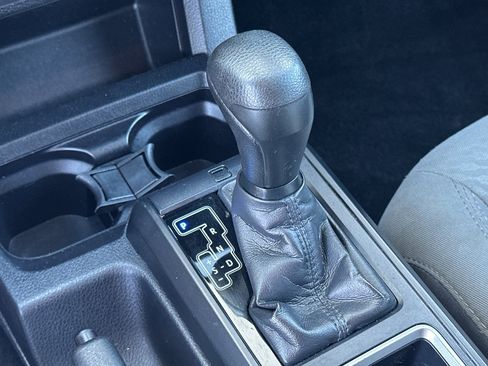 Used 2020 Toyota Tacoma SR RWD image 19